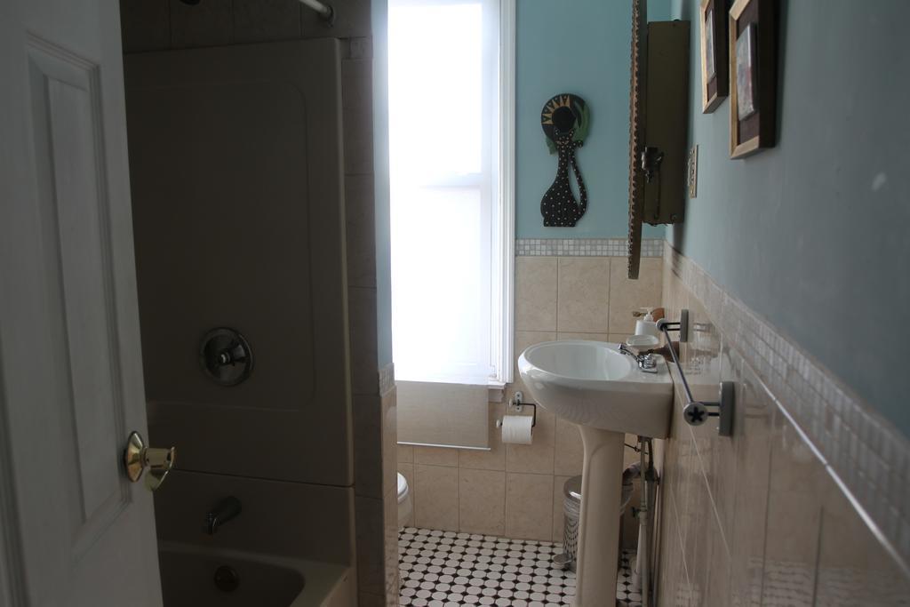 New York Homestay Newark Habitación foto